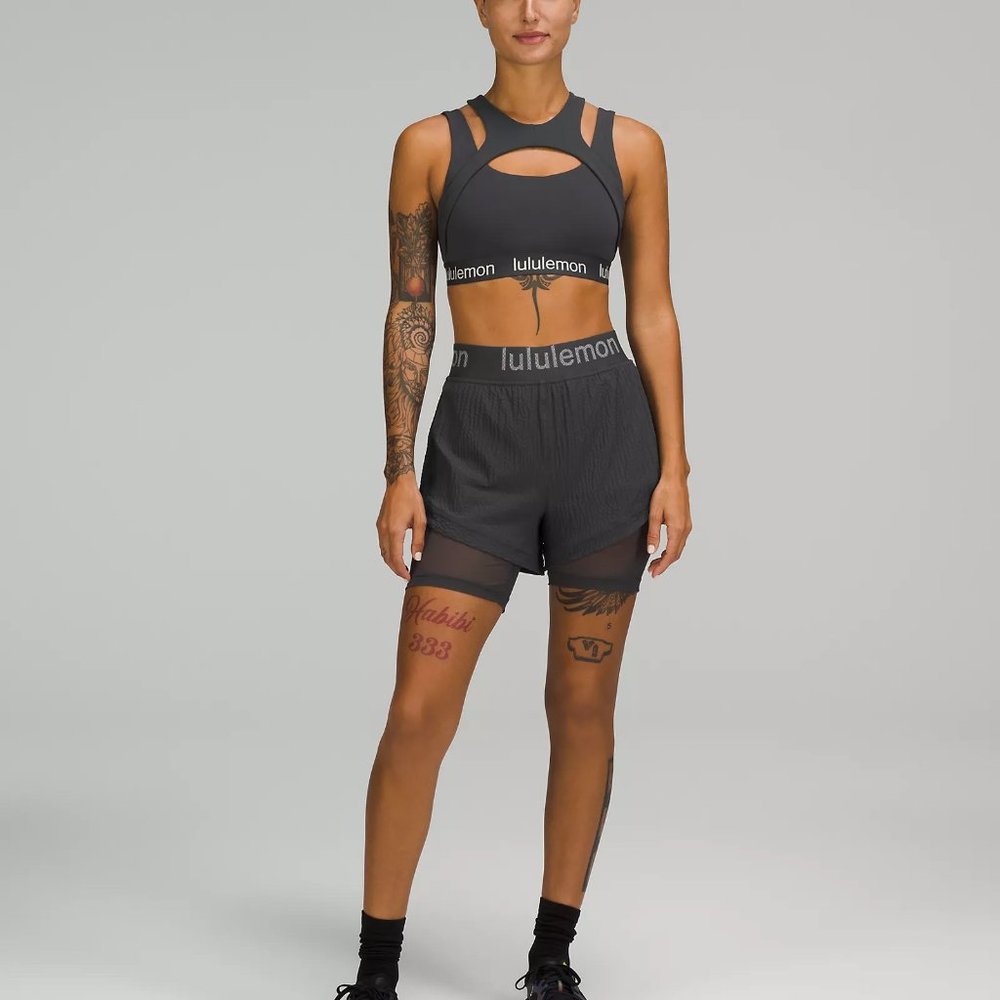 BNWT Lululemon Logo Waistband High-Rise Training Short Size 6